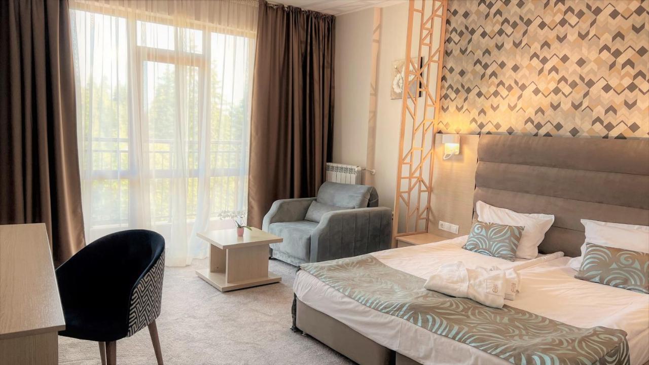 פמפורובו Hotel Orpheus - Casino And Spa מראה חיצוני תמונה