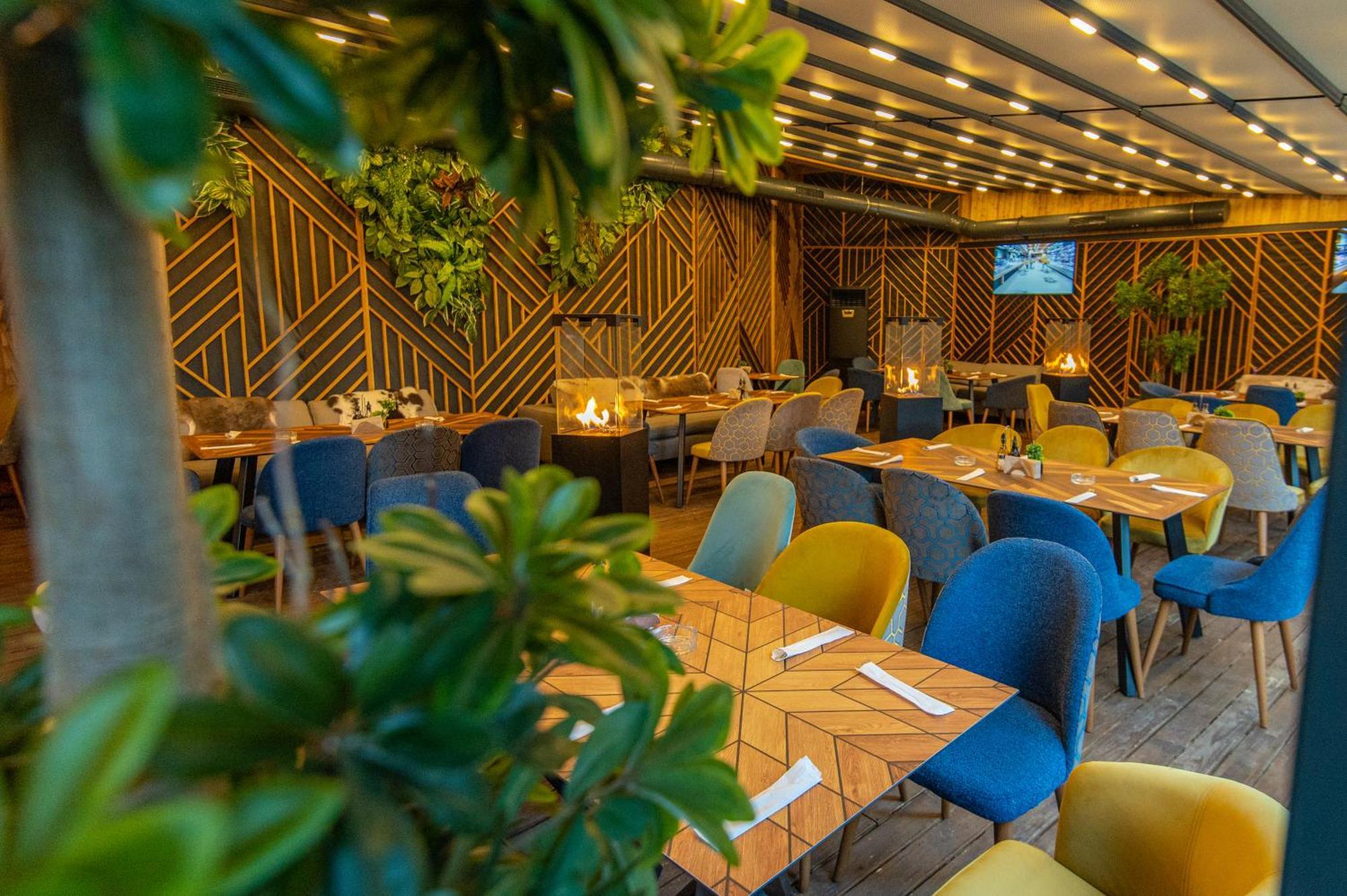 פמפורובו Hotel Orpheus - Casino And Spa מראה חיצוני תמונה