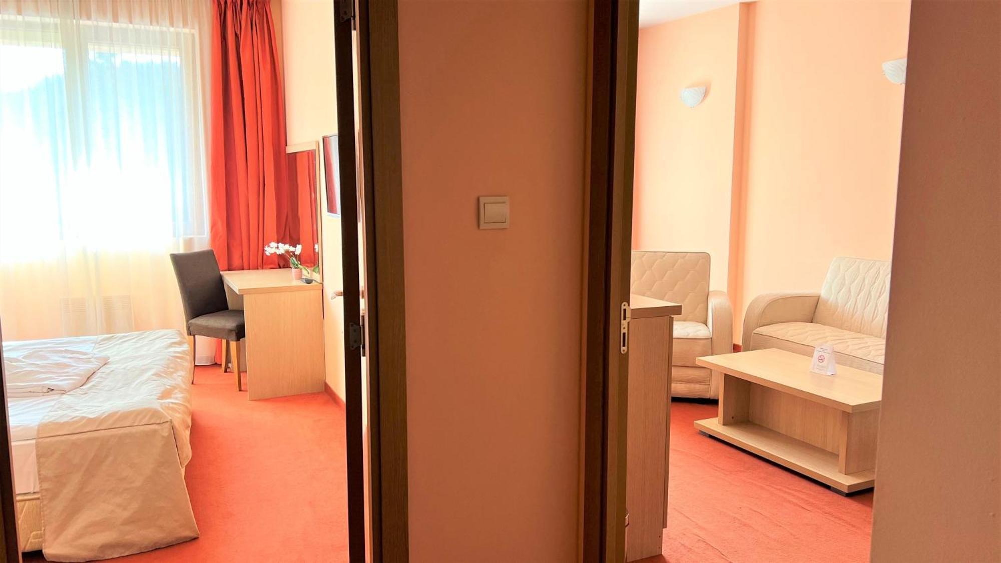פמפורובו Hotel Orpheus - Casino And Spa מראה חיצוני תמונה