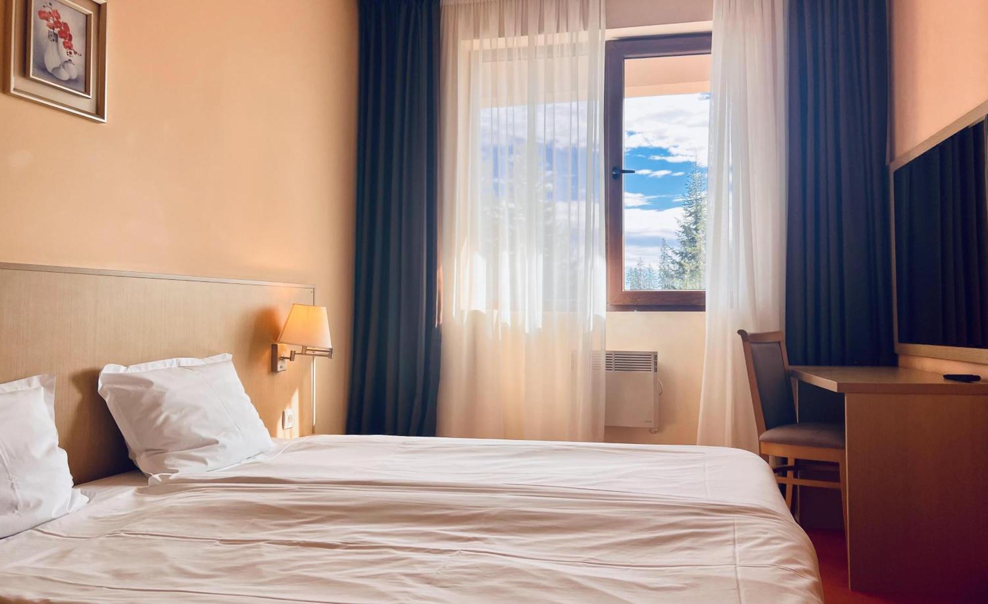 פמפורובו Hotel Orpheus - Casino And Spa מראה חיצוני תמונה
