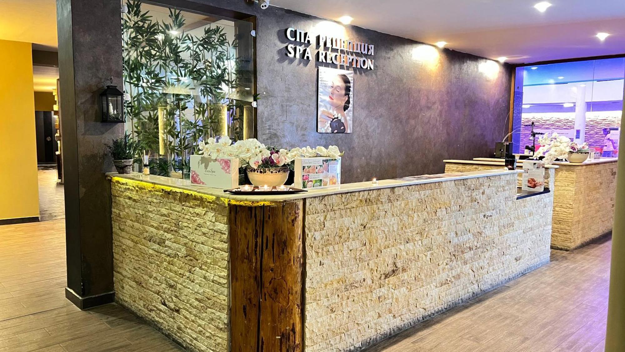 פמפורובו Hotel Orpheus - Casino And Spa מראה חיצוני תמונה