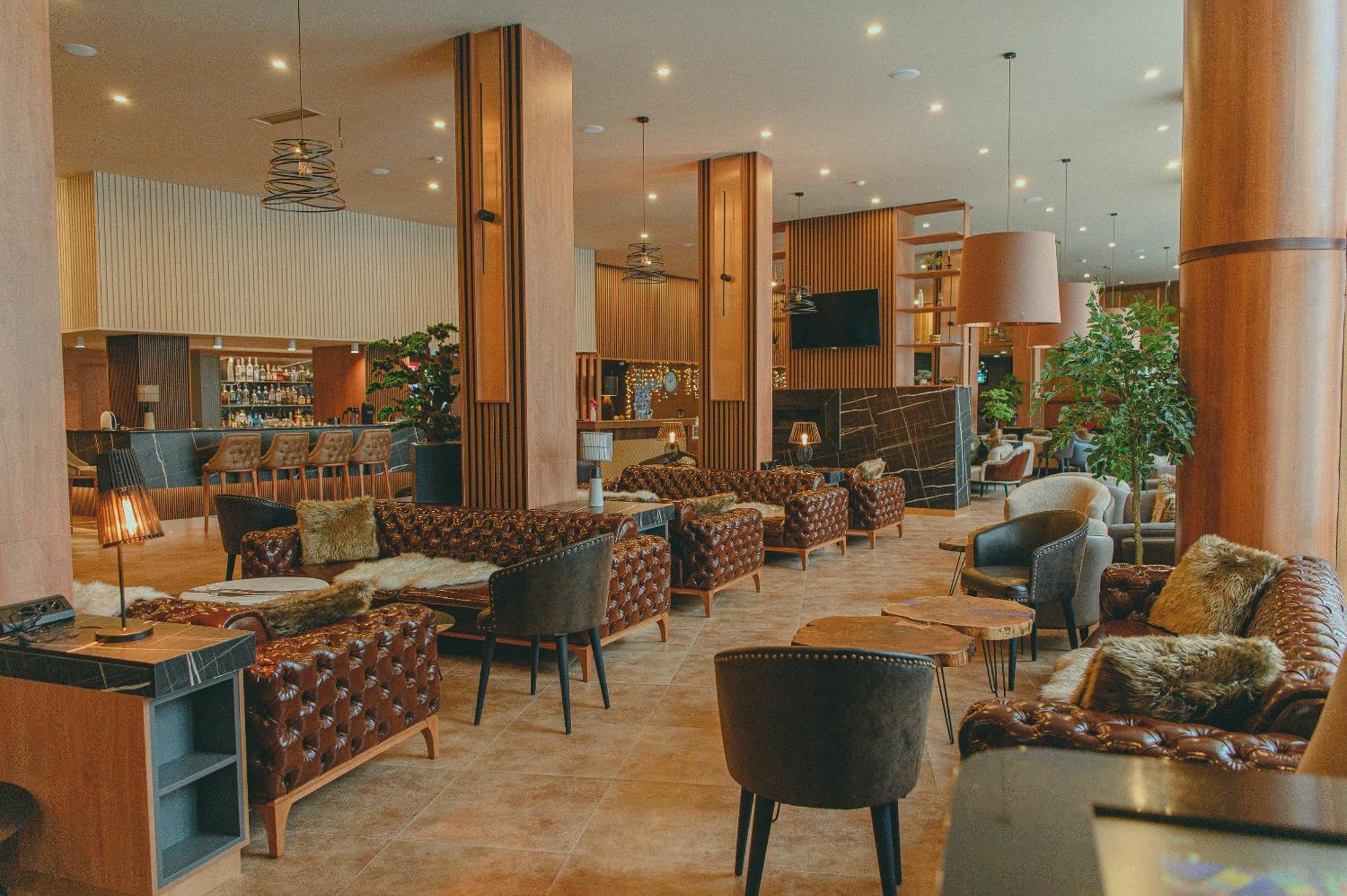 פמפורובו Hotel Orpheus - Casino And Spa מראה חיצוני תמונה