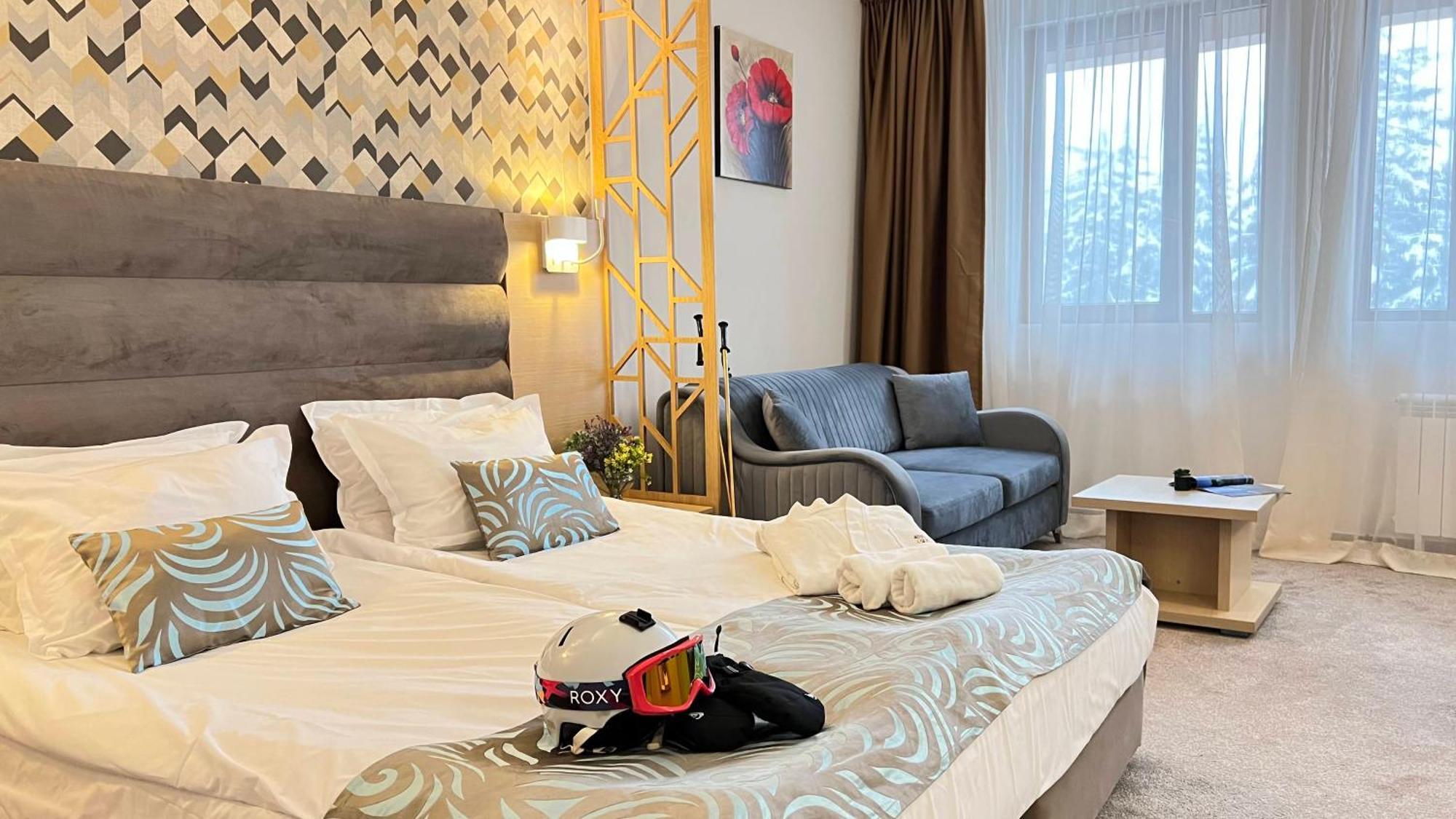 פמפורובו Hotel Orpheus - Casino And Spa מראה חיצוני תמונה