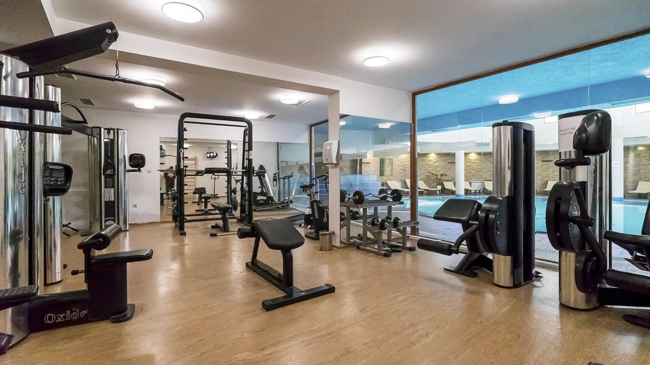פמפורובו Hotel Orpheus - Casino And Spa מראה חיצוני תמונה